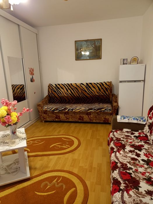 Inchiriez apartament doua camere