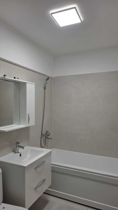 Vand Apartament  cu 1 camera in Visan