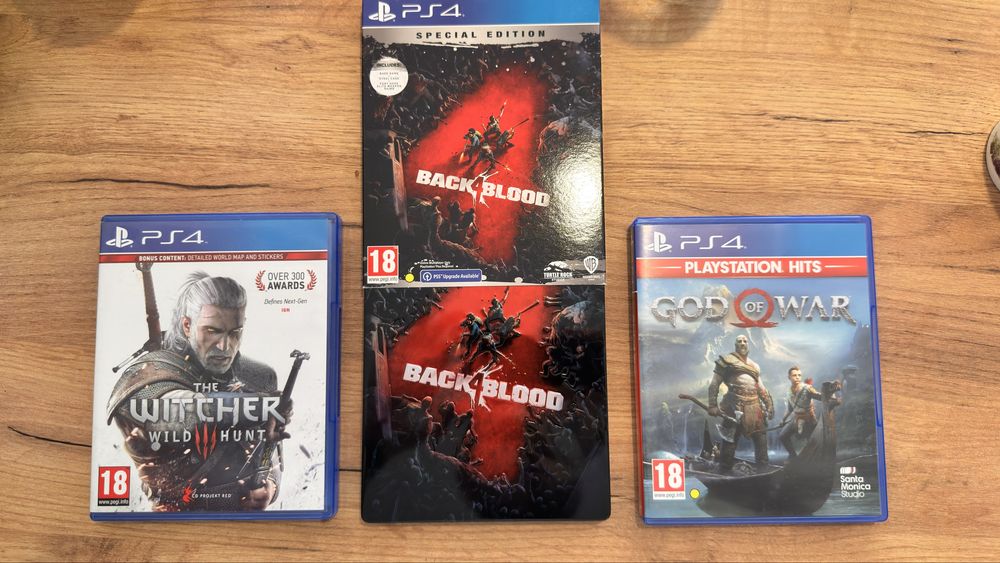 The Witcher 3 God of War Back 4 Blood PS4