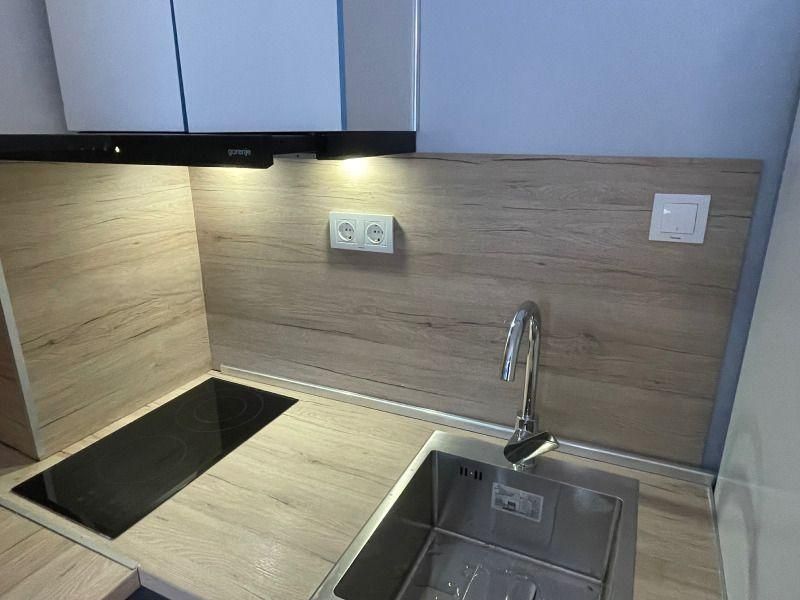 Дава се под наем Двустаен апартамент в София, Лозенец - 55 кв.м за 700 € - Снимка #2