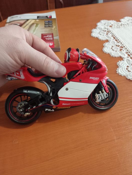 Macheta motocicleta Ducati