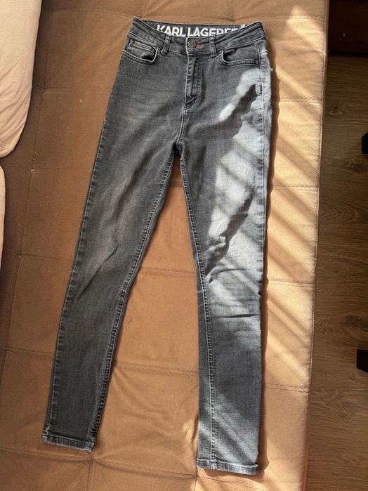 Давски дънки на Karl Lagerfeld