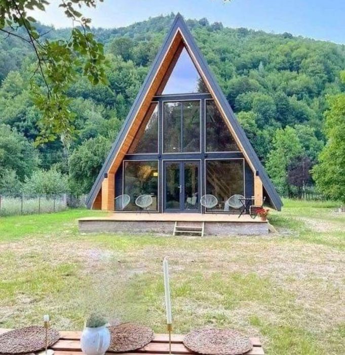 Vând cabane tip A si case din lemn