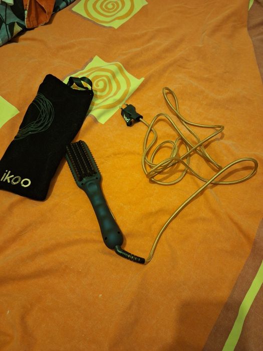 Четка за изправяне на косата