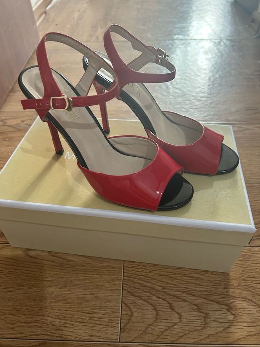 Туфлилер бар көктемге және жазға