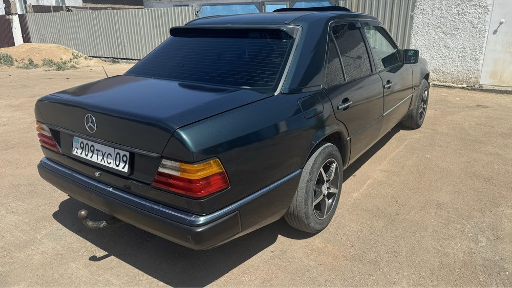 Mercedes benz 1993 года