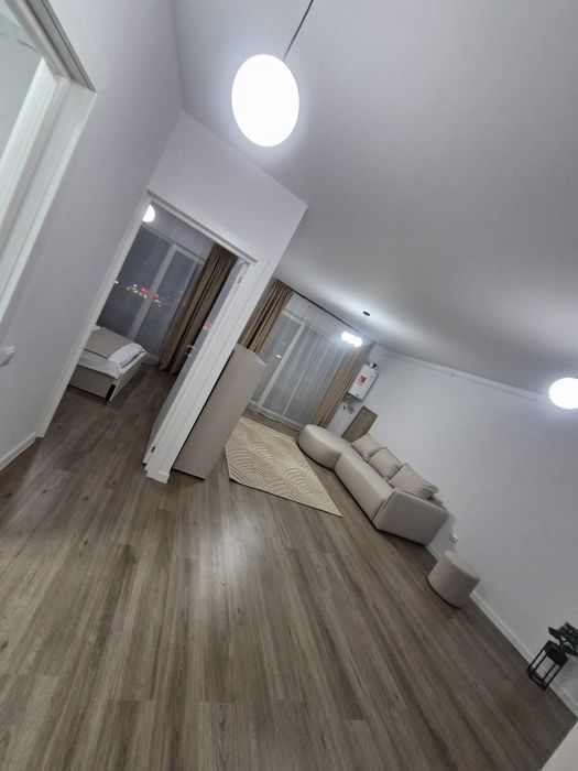 PFApartament de inchiriat pe Eroilor