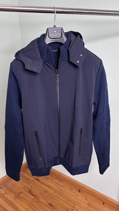 Avva kurtka yengil M