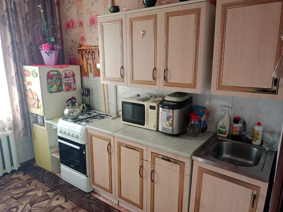 Продам 3 комн.кв.на Строителе,67 кв.м.
