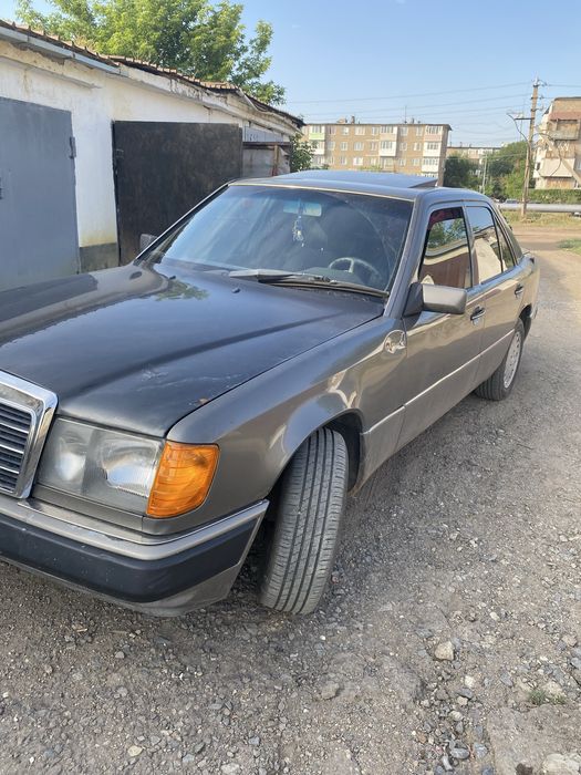 Продается Mercedes-Benz W124 E-Class, 3.0 (М103)