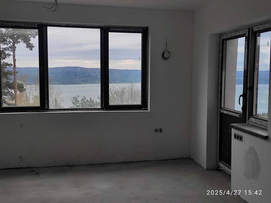 Продава се Къща в Царево - 98 кв.м за 2143 €/кв.м - Снимка #2
