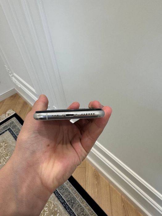 Iphone 11 pro ideal holatda.
