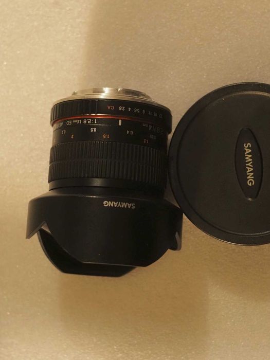 Samyang 14mm f/2.8 - Pentax K