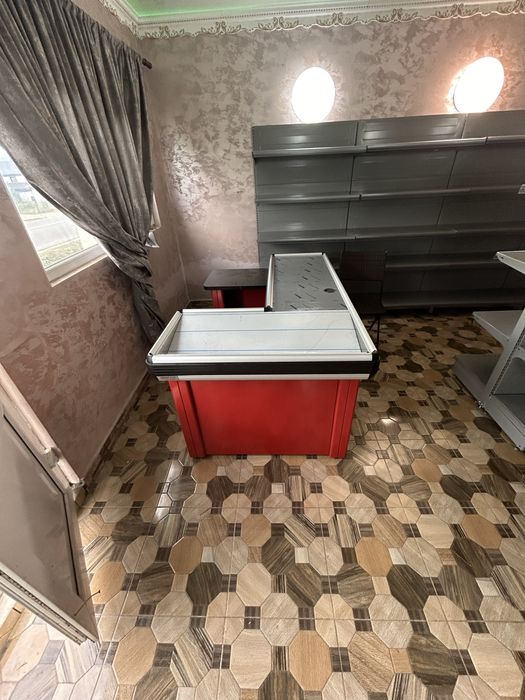 Rafturi pentur magazin