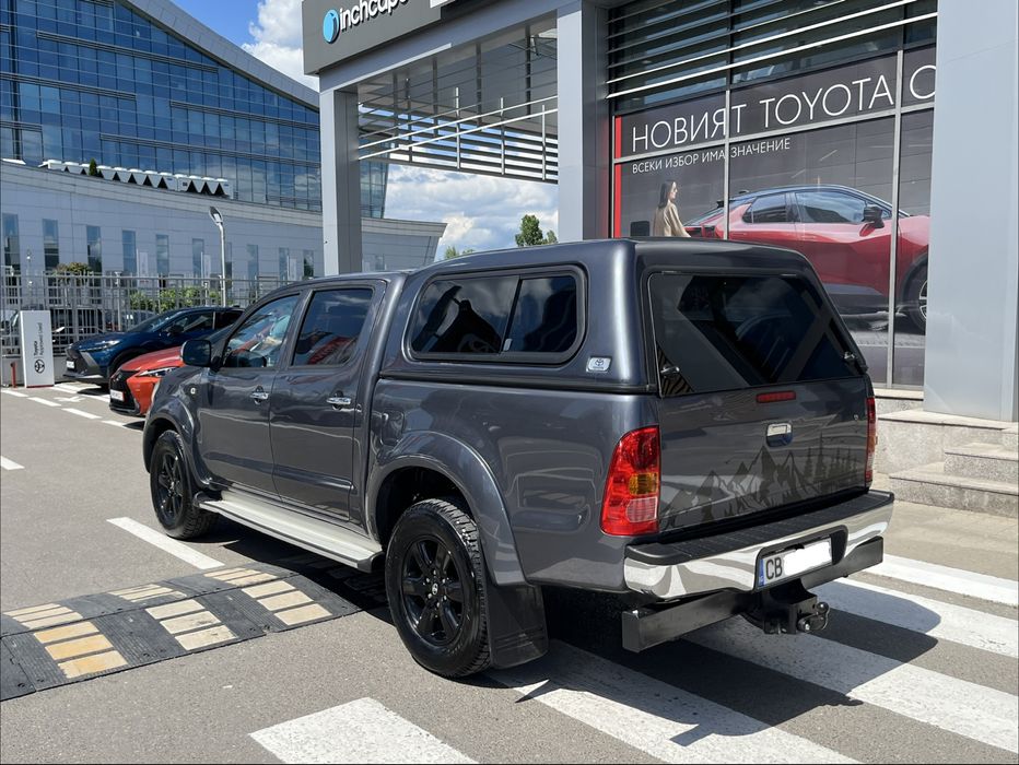 Toyota Hilux 3.0 Auto с история в Тойота