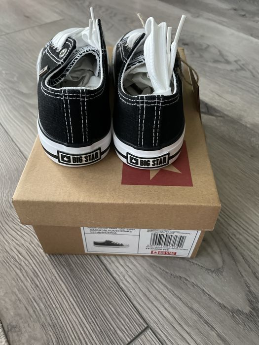 Vand tenisi copii Big Star ,marimea 30,noi!