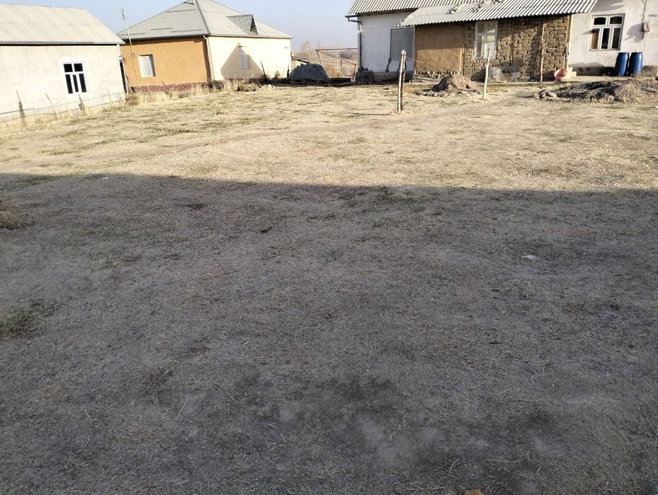 Участка сотилади