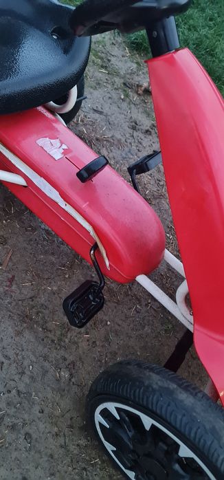 Kart cu pedale pt copii