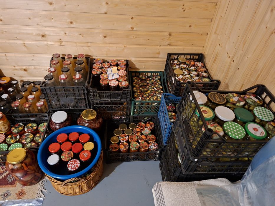 De vinzare produse de gospodarie.SIROPURI,GEMURI,COMPOTURI,DULCEATA,muraturi.