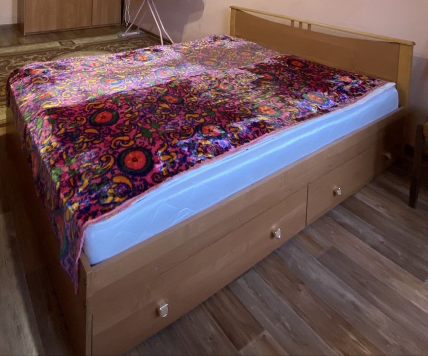 Продается кровать