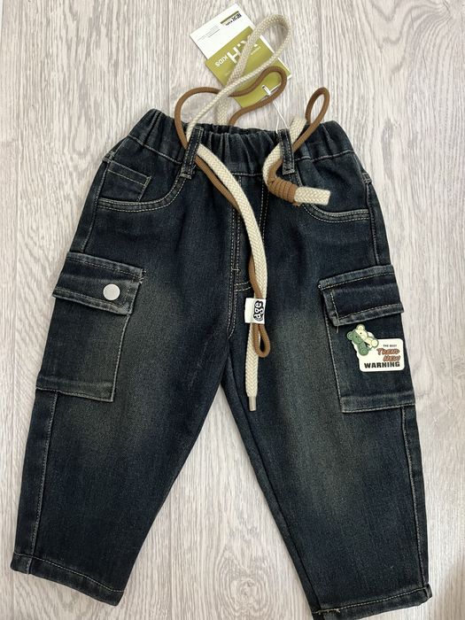 Поодам джинсы детские ,утепленный,новый