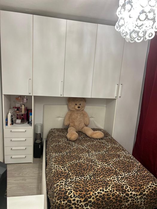 Vând apartament în Craiova,Valea Roșie în spate la Dacia 0759368963
