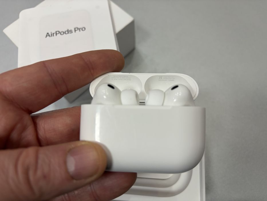 Casti Apple AirPods Pro 3, Generatia a 3-a, originale