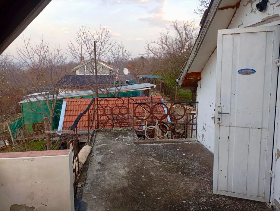 Продава се Къща в Търговище, Вилна зона - 50 кв.м за 860 €/кв.м - Снимка #3