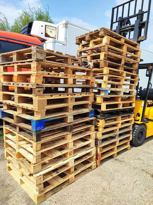 Vând paleți cantități mari