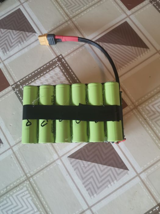 Батерия за лодка 7.4 в 10ач  и 12.6 15ач