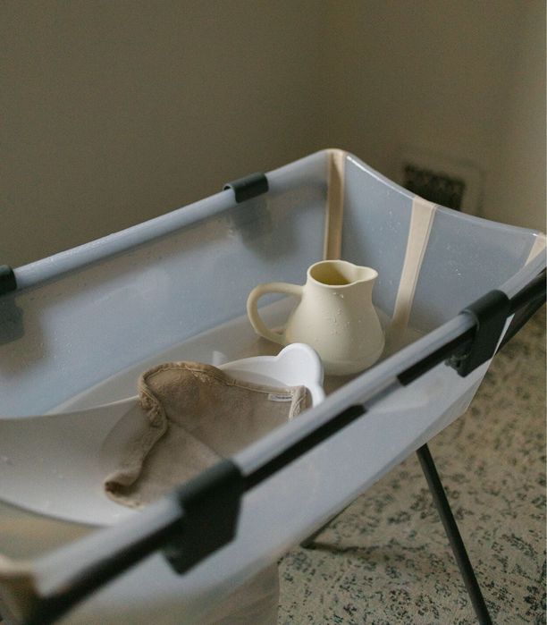 Продам ванночку детскую Stokke flexi bath