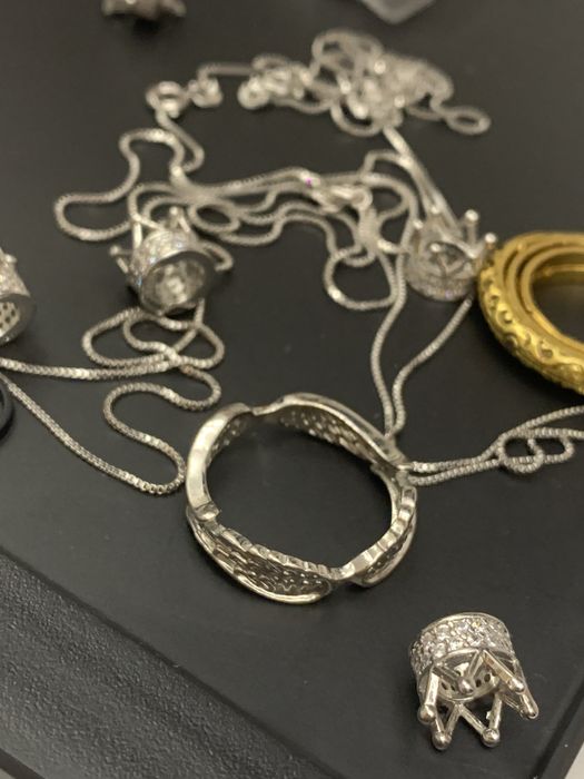 Lot obiecte colectie lantisoare si inele noi silver/inox cadou king