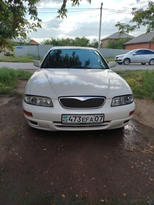 Автомобиль Мазда