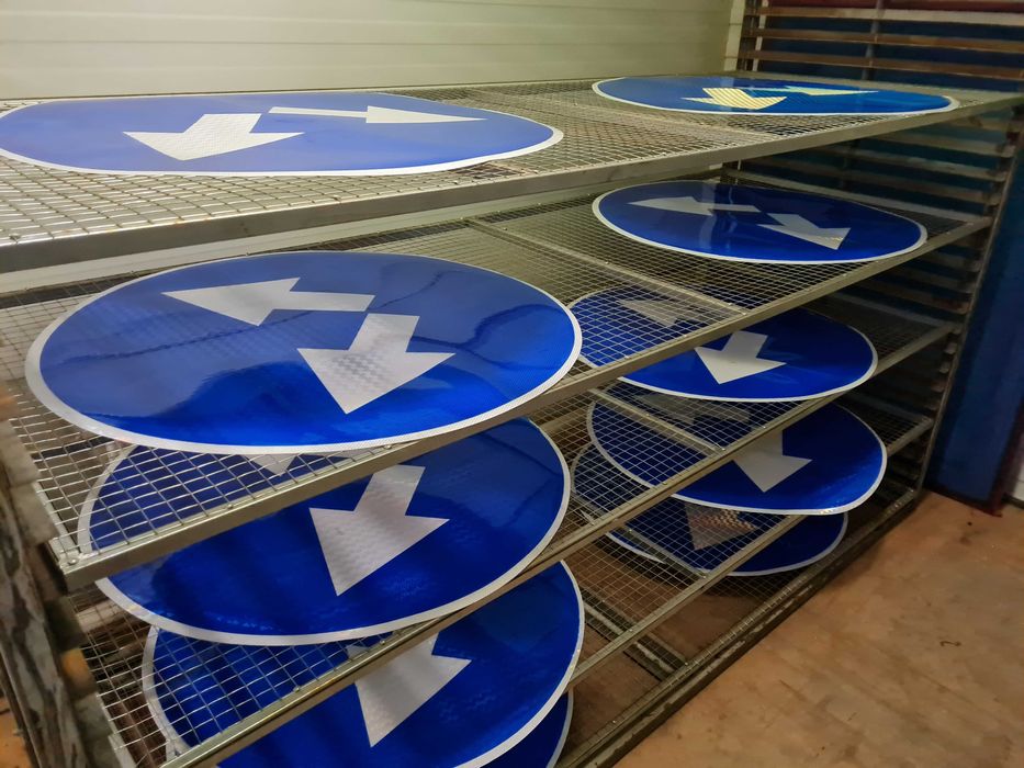 Знаки дорожного движения