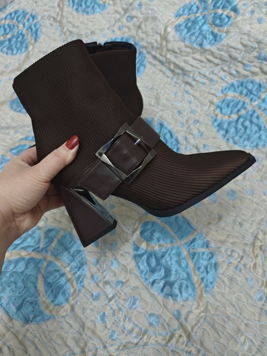 Продам обувь новая