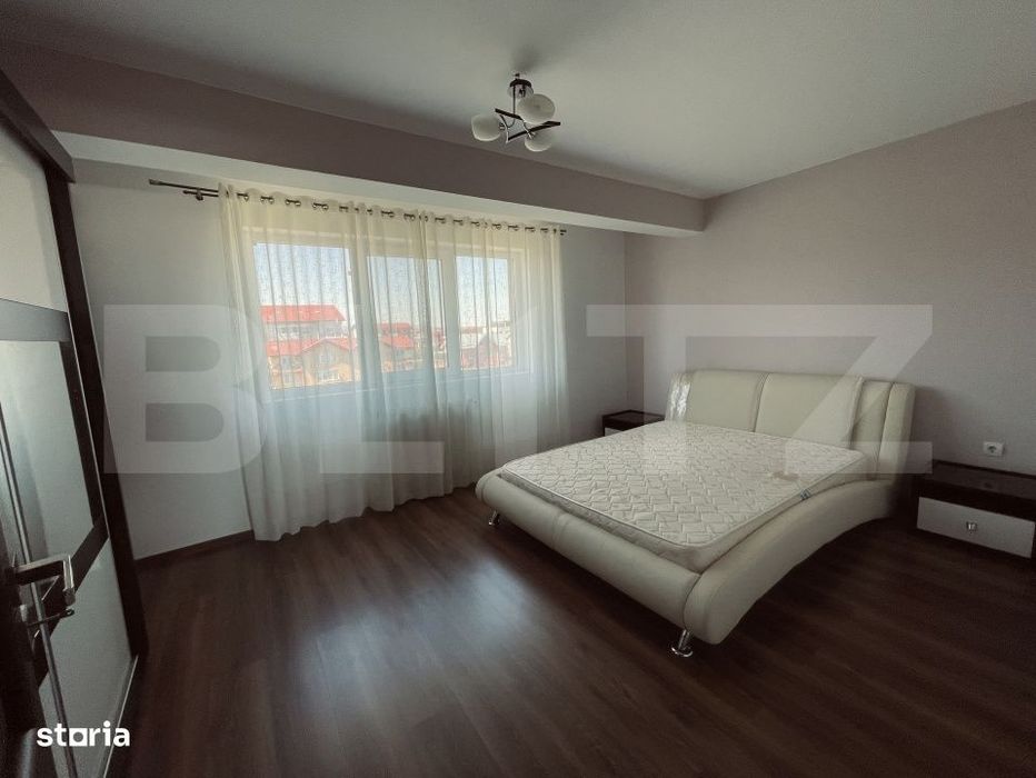 Apartament cu 3 camere, 72 mp, cu parcare, in zona Eroilor.