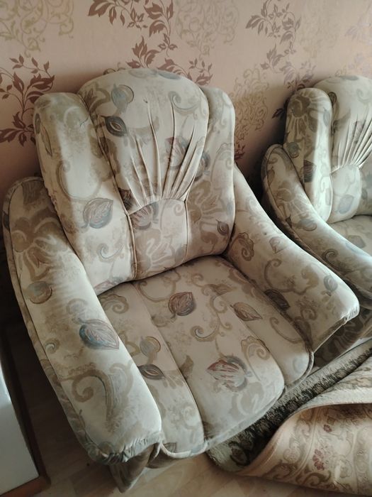 Продам Диван тройка