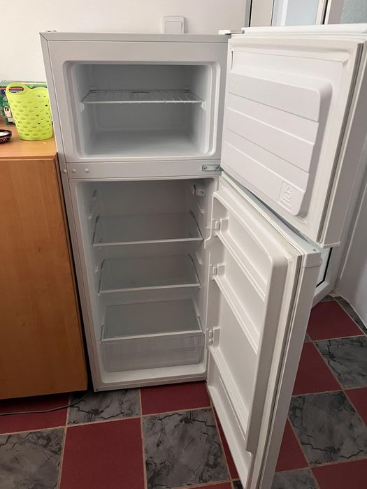 Frigider în stare bună