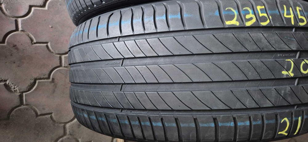 anvelope Michelin,Bridgestone,Continental 235/45/18