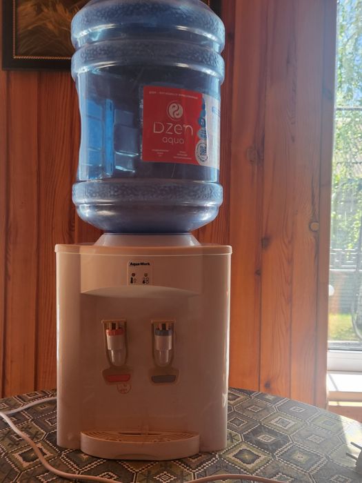 Диспенсер (кулер) для воды