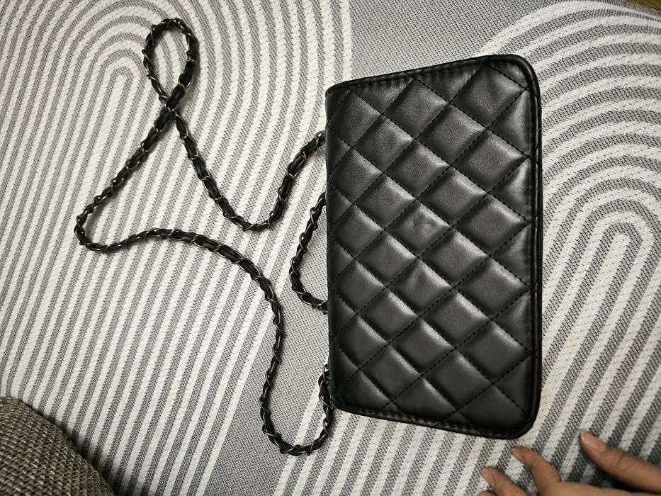 Продаётся сумочка б/у