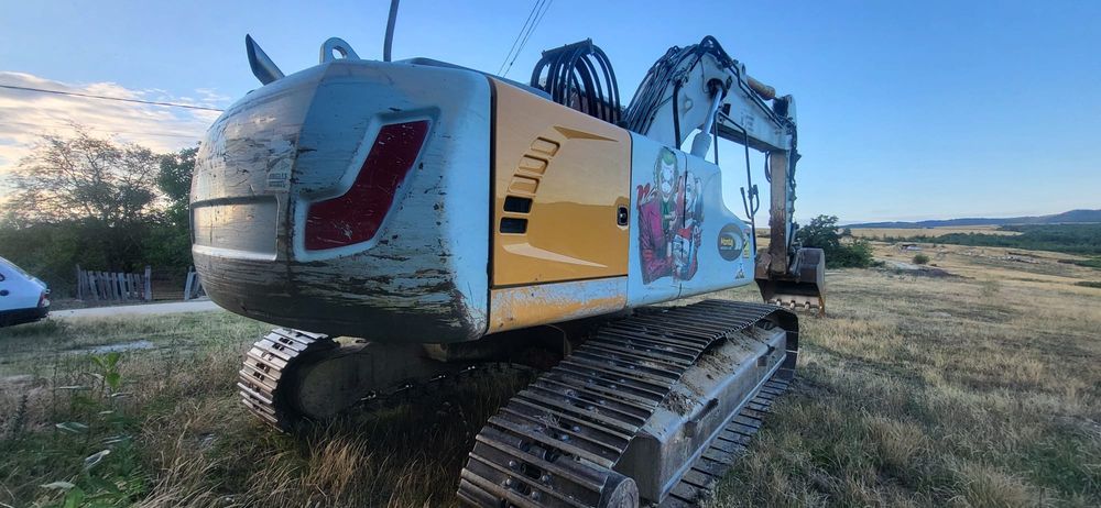 Vând excavator Liebherr 916 în perfecta stare de functionare