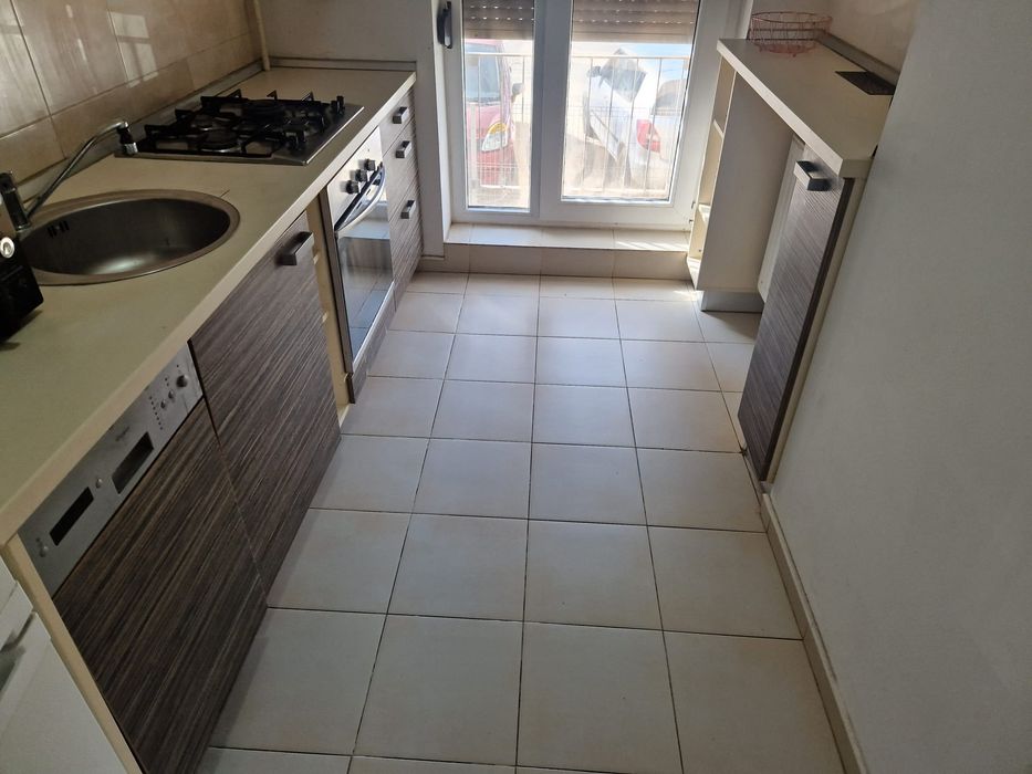 Inchiriez apartament 2 camere Armoniei