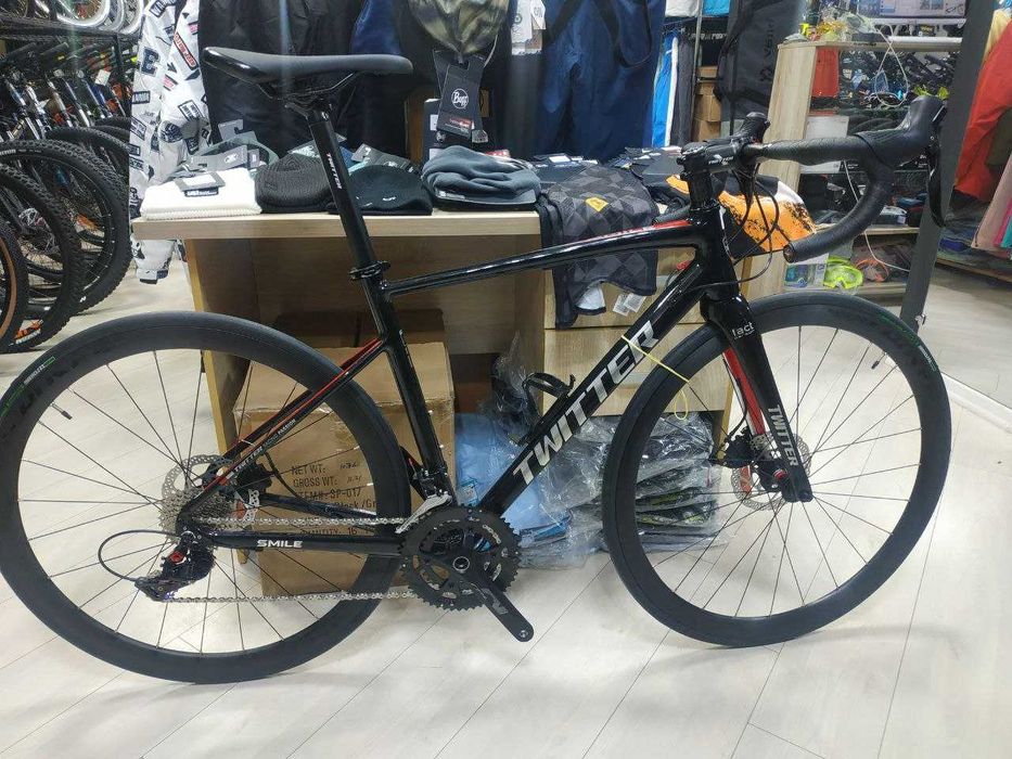 Скидка 18%  Шоссер TWITTER SMILE на гидравлике