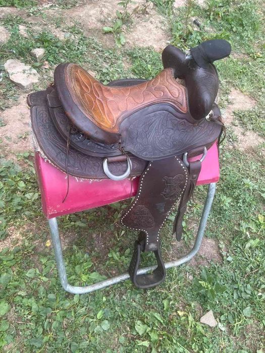 Уебстърн  седла big Horne ,royal king ,cycle y …..