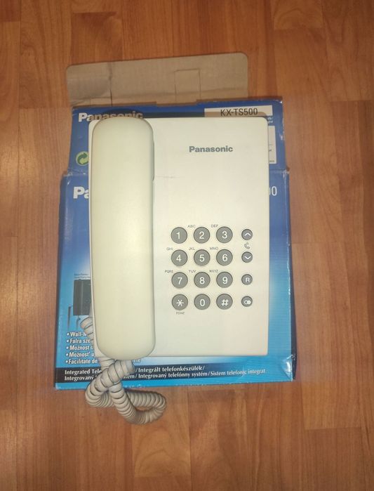 Vând 3 telefoane fixe