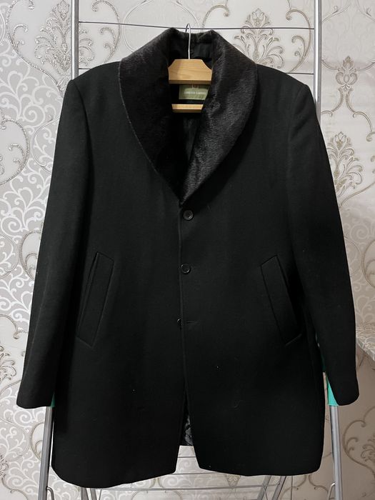 Пальто сатылады срочно новый