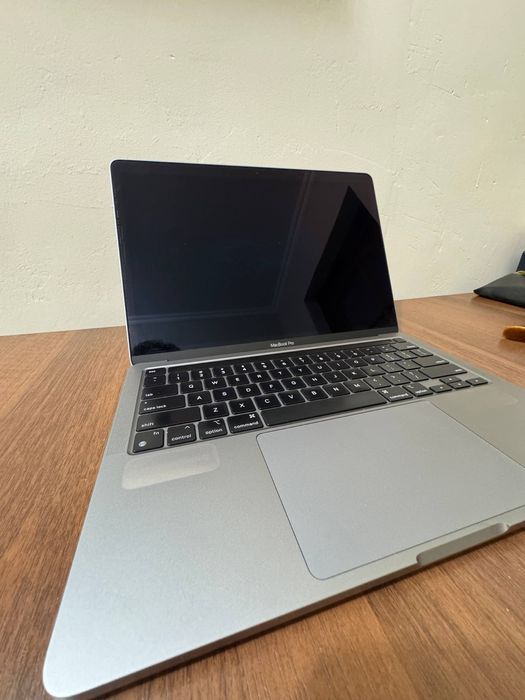 Macbook Pro 13,3 2020 M1, 8gb, 256gb