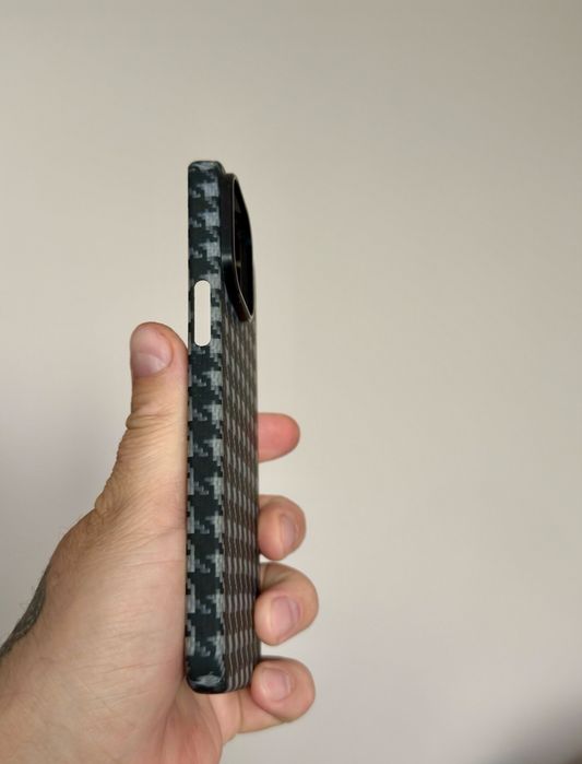 Чехол iphone 15 pro kevlar оригинал