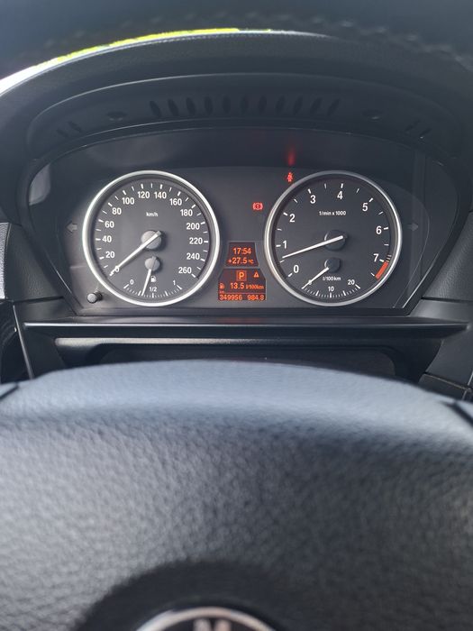 Продам бмв е 60 в хорошем состоянии  2007  рейсталинг